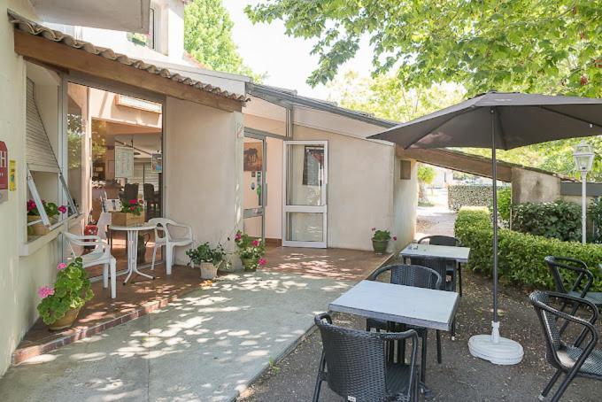 Hotel Platanes - Kb Hotel Group Etauliers Dış mekan fotoğraf