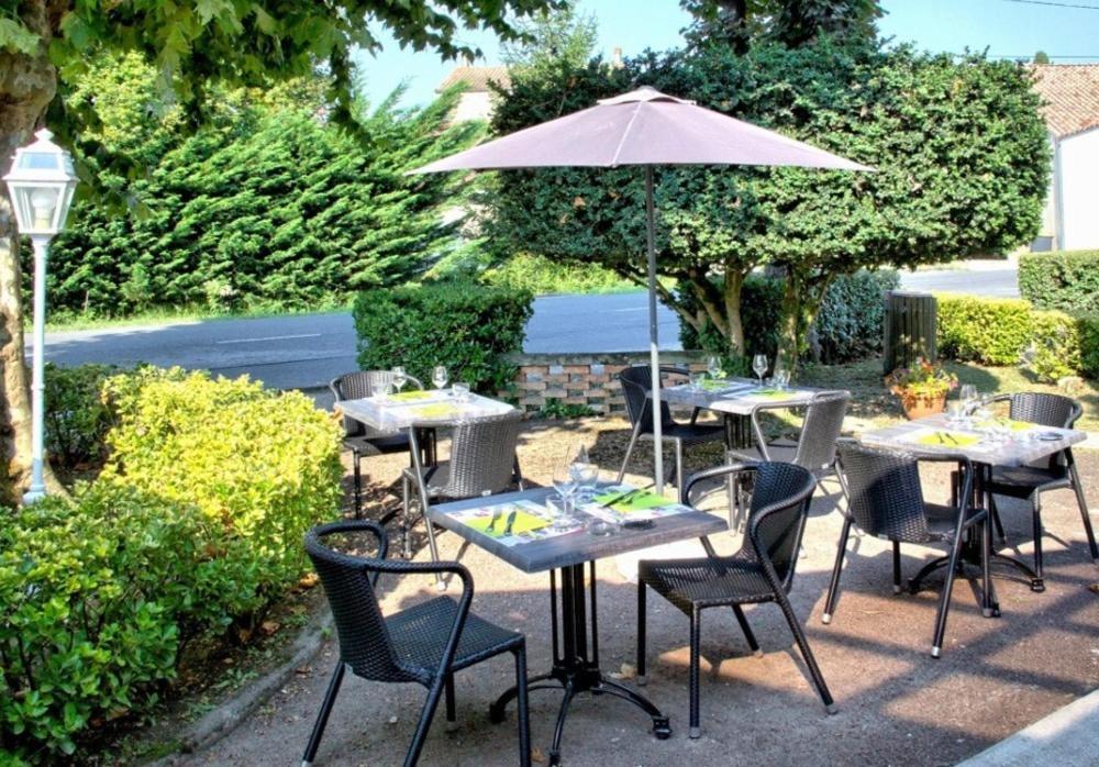 Hotel Platanes - Kb Hotel Group Etauliers Dış mekan fotoğraf