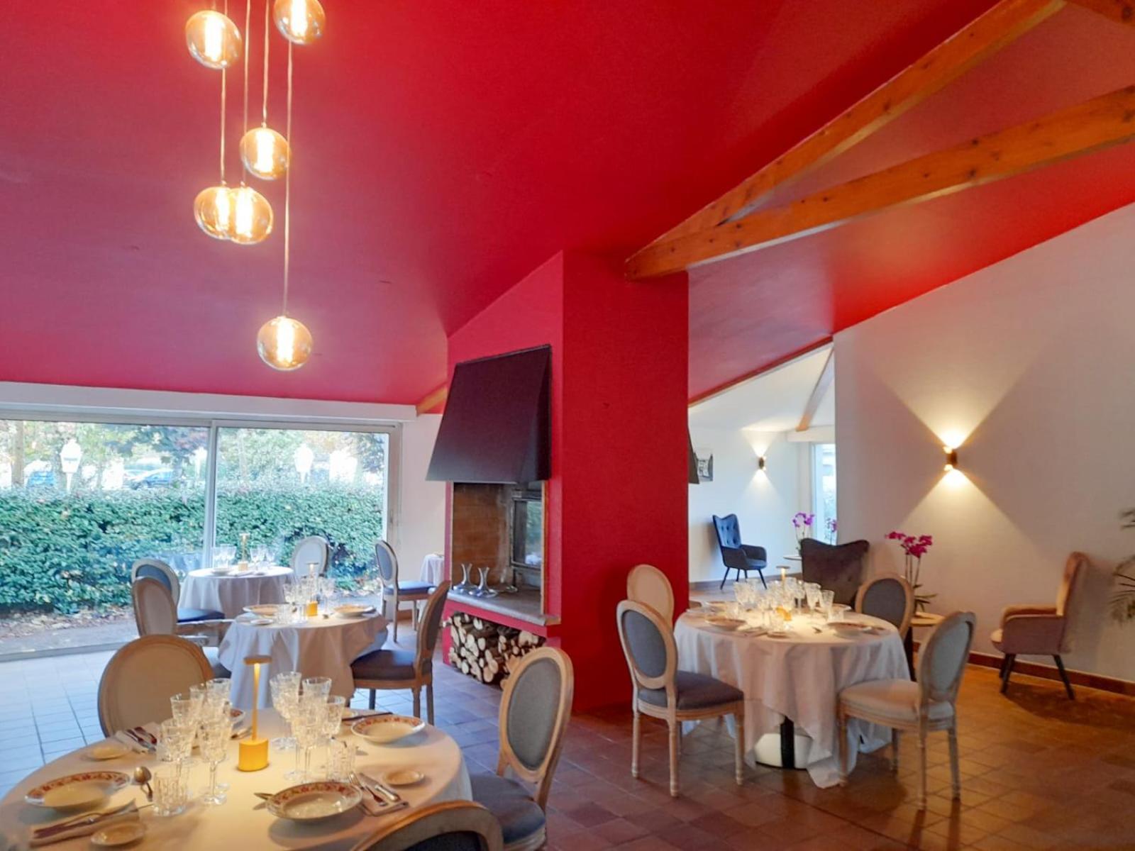 Hotel Platanes - Kb Hotel Group Etauliers Dış mekan fotoğraf