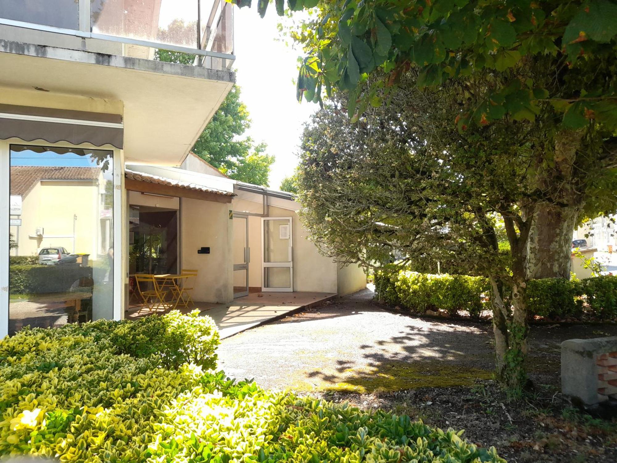 Hotel Platanes - Kb Hotel Group Etauliers Dış mekan fotoğraf