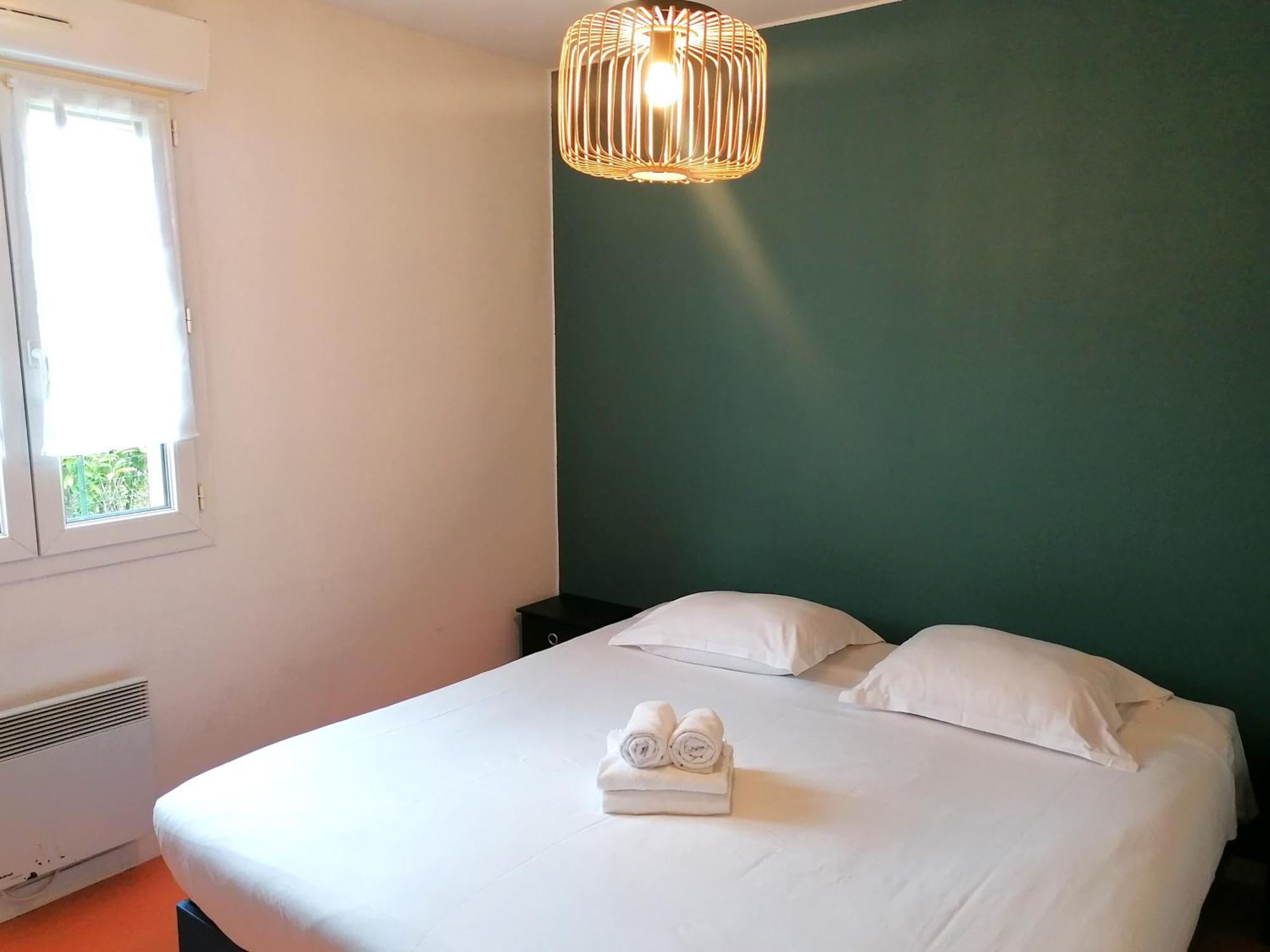 Hotel Platanes - Kb Hotel Group Etauliers Dış mekan fotoğraf