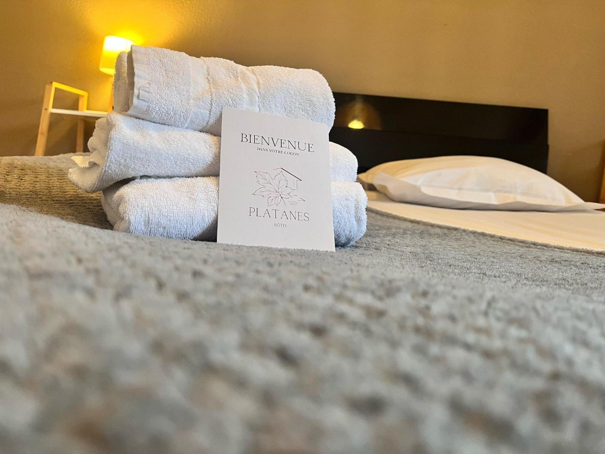 Hotel Platanes - Kb Hotel Group Etauliers Dış mekan fotoğraf